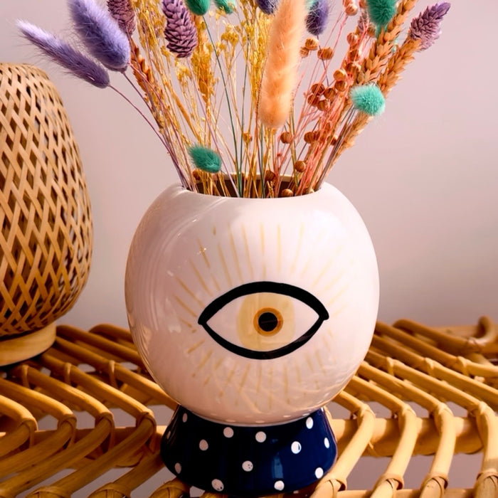 Clairvoyant Flower Vase