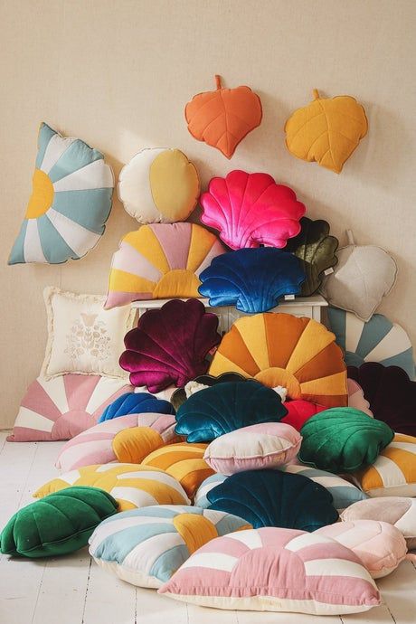 Emerald Pearl Velvet Shell Pillow