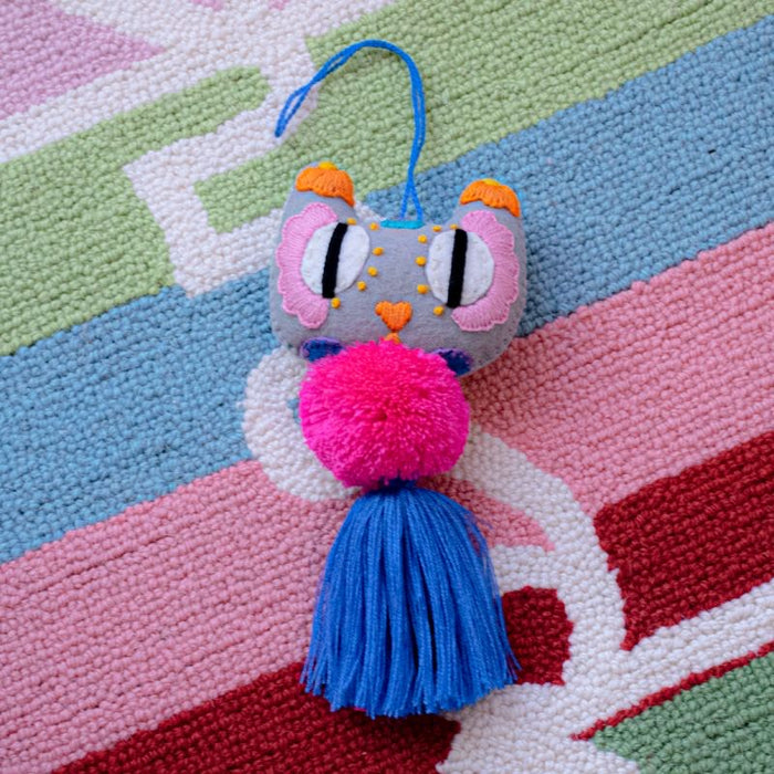 Gray Charming Cat Pompom