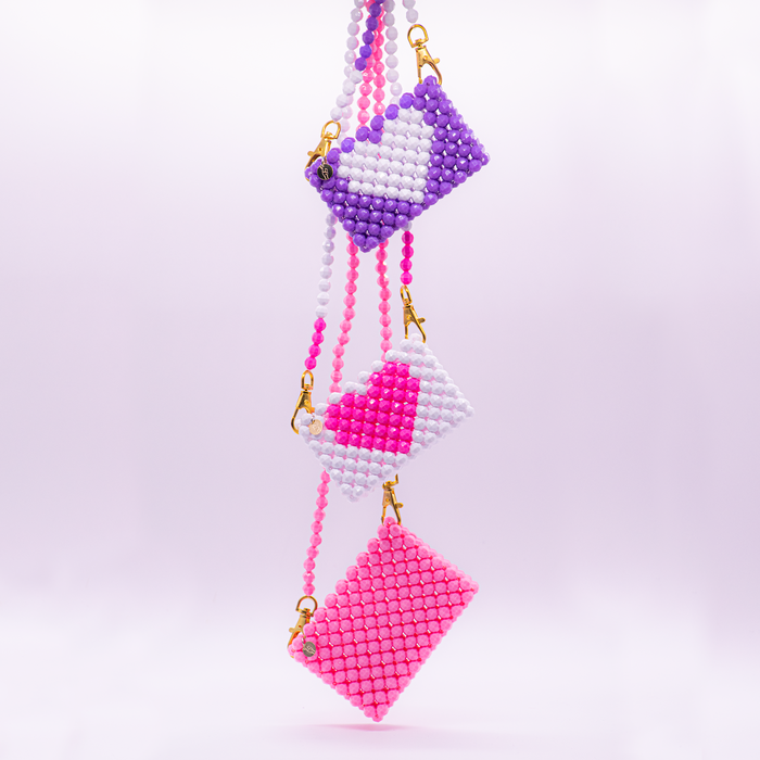 Pinky Heart - Beaded Crossbody Card Holder